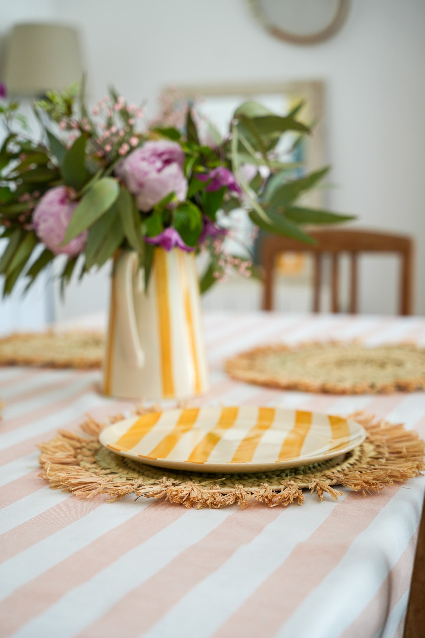 Set de table rond en palme – finition franges en raphia