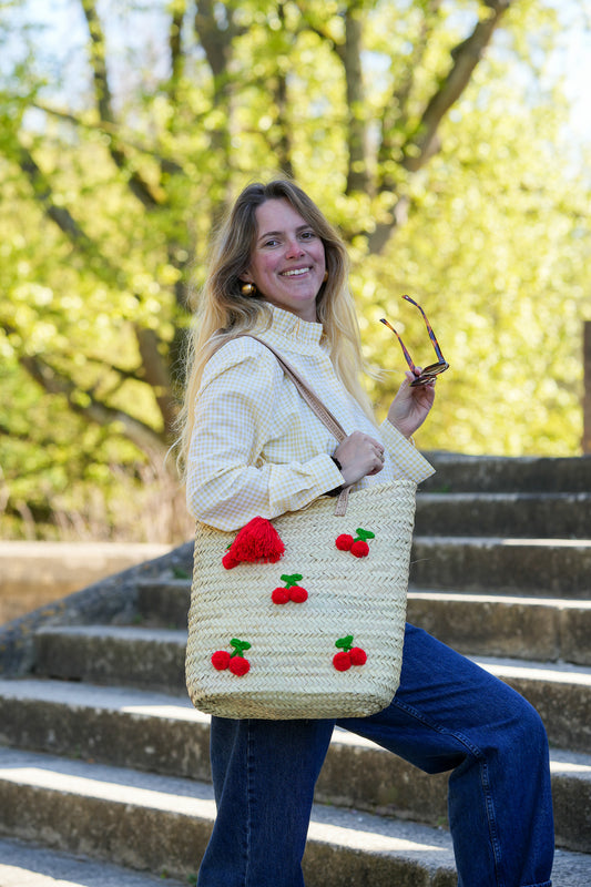 Sac cerises brodé à la main