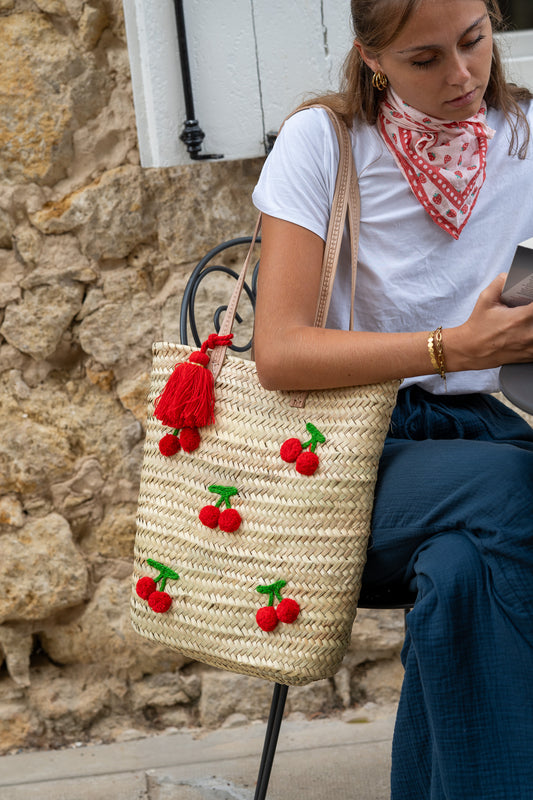 Sac cerises brodé à la main