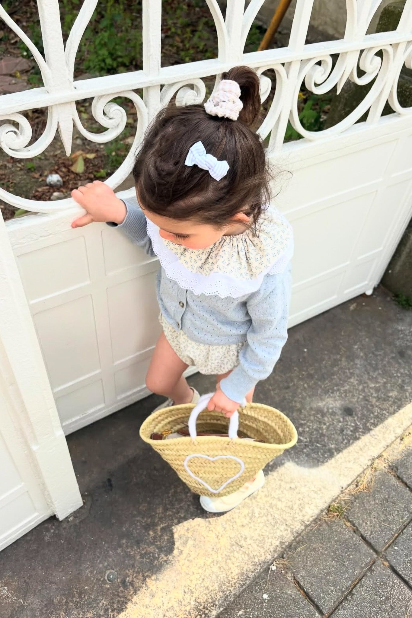 Petit panier enfant - broderie laine & anses colorées